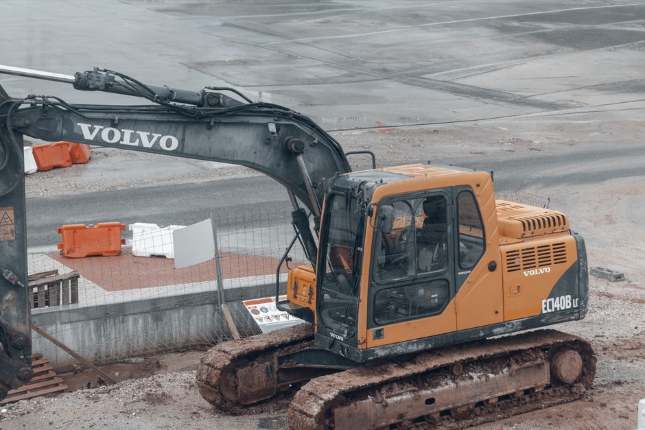 Maximizing Efficiency with Excavator Rentals