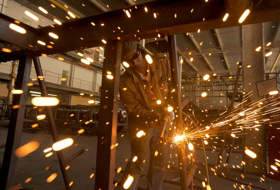 La importancia de un taller de fabricación metálica en la industria moderna