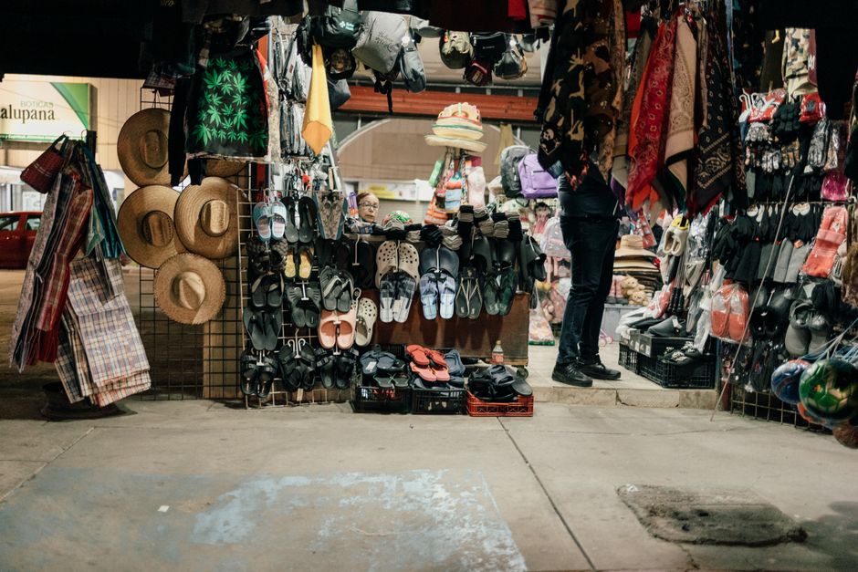 Maximizing Your Impact with Trade Show Displays