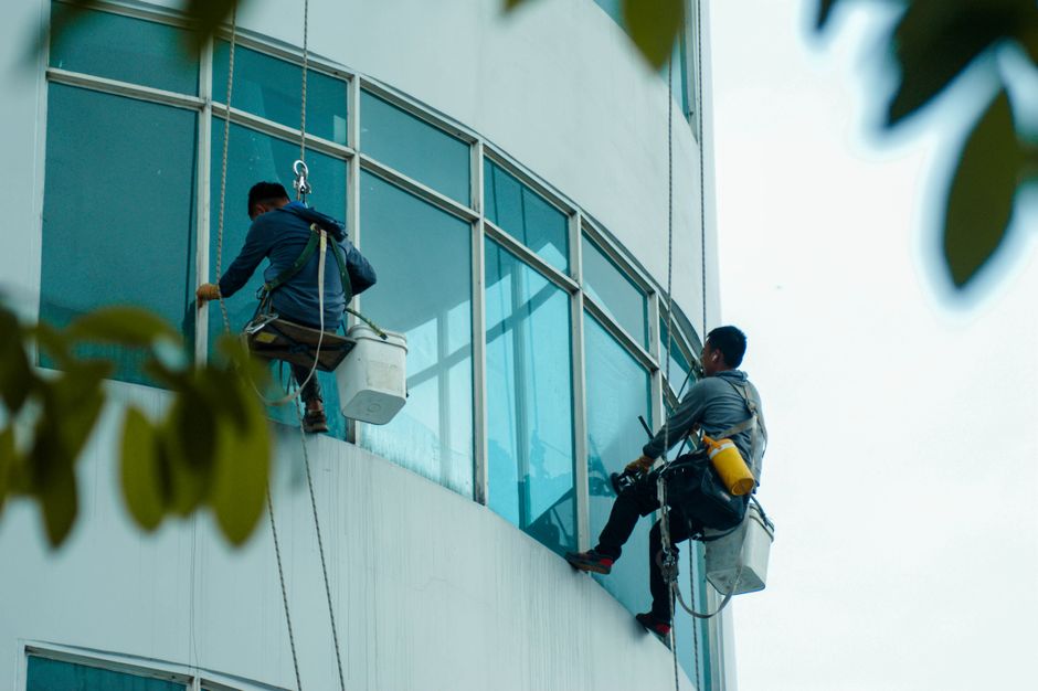 Choosing the Right Window Cleaning Company: A Comprehensive Guide
